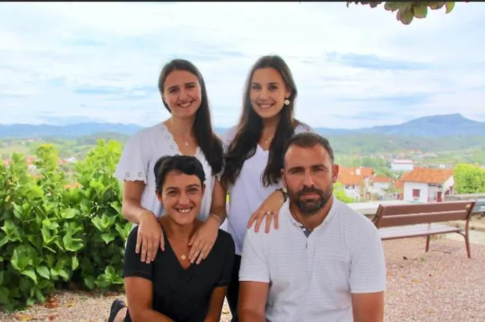 Hotel Restaurant Elissaldia 2*