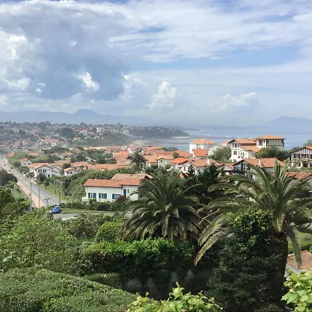 伊利萨尔迪亚餐厅酒店 2* 比达尔